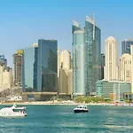 Livbnb-2B Stunner With Iconic Ain Dubai View